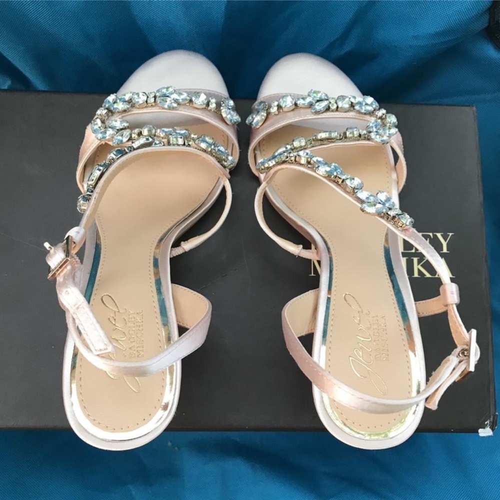 Jewell Badgley Mischka ganet asimetrycal champagne - Picture 10 of 12